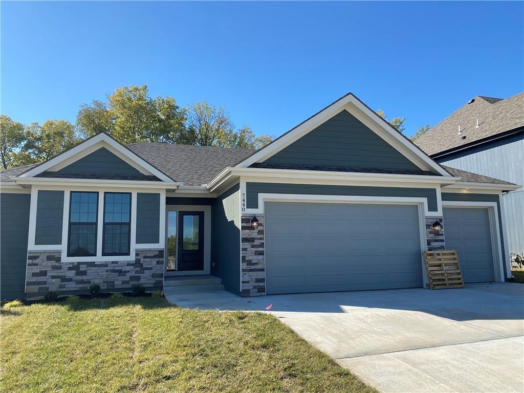 12755 N Champanel Way - Photo 1