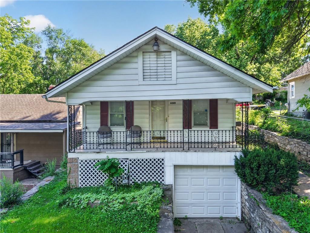 6249 E 9th Street - Photo 1