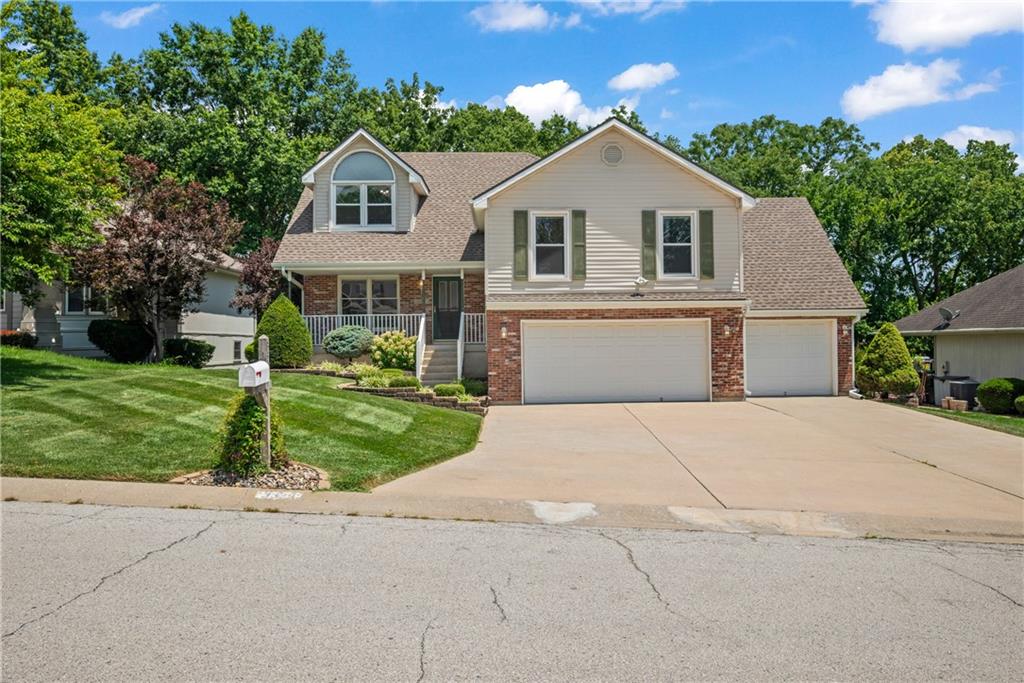 3329 Gateway Drive - Photo 1