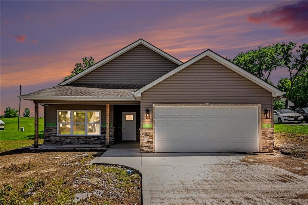 1007 Moore Drive - Photo 1