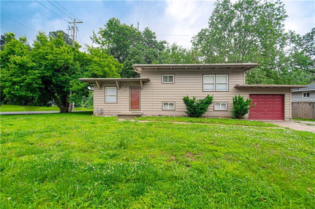 6401 Roswell Avenue