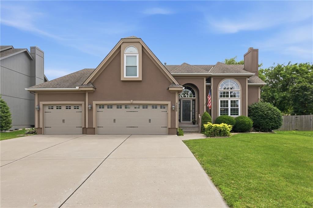 1425 SW 44th Street - Photo 1