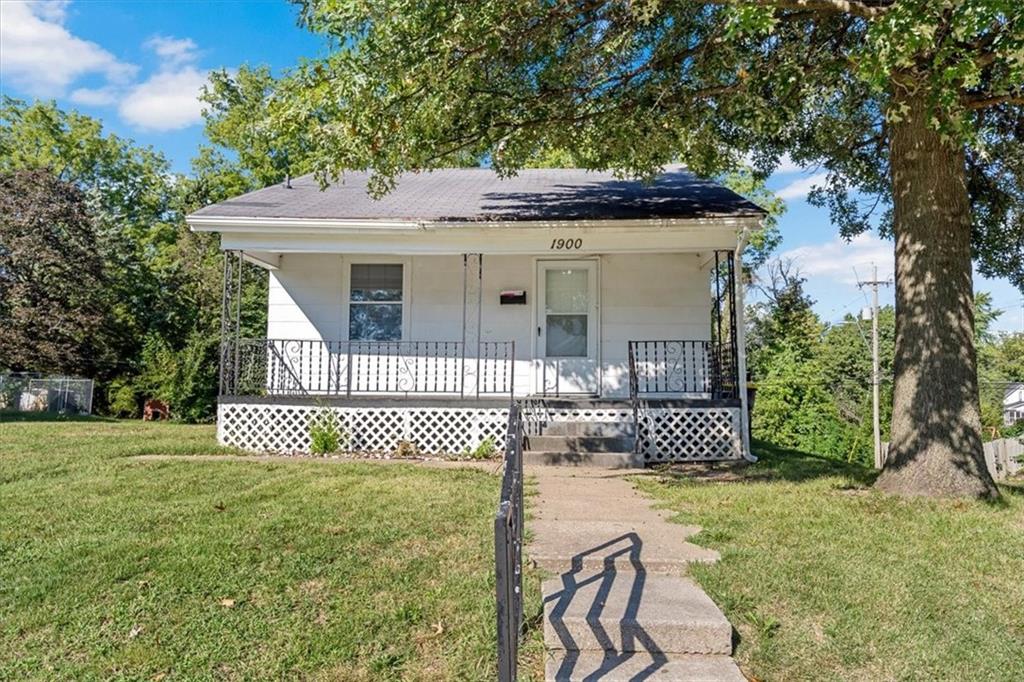 1900 Ewing Avenue - Photo 1