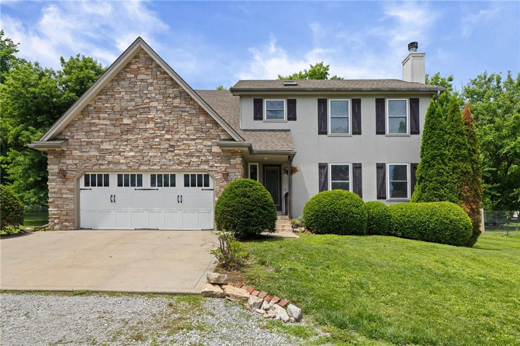 703 N Lincoln Street - Photo 1