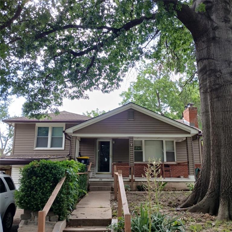 3322 N Garfield Avenue - Photo 1