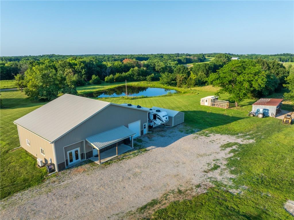 2952 NE Hedge Road - Photo 1