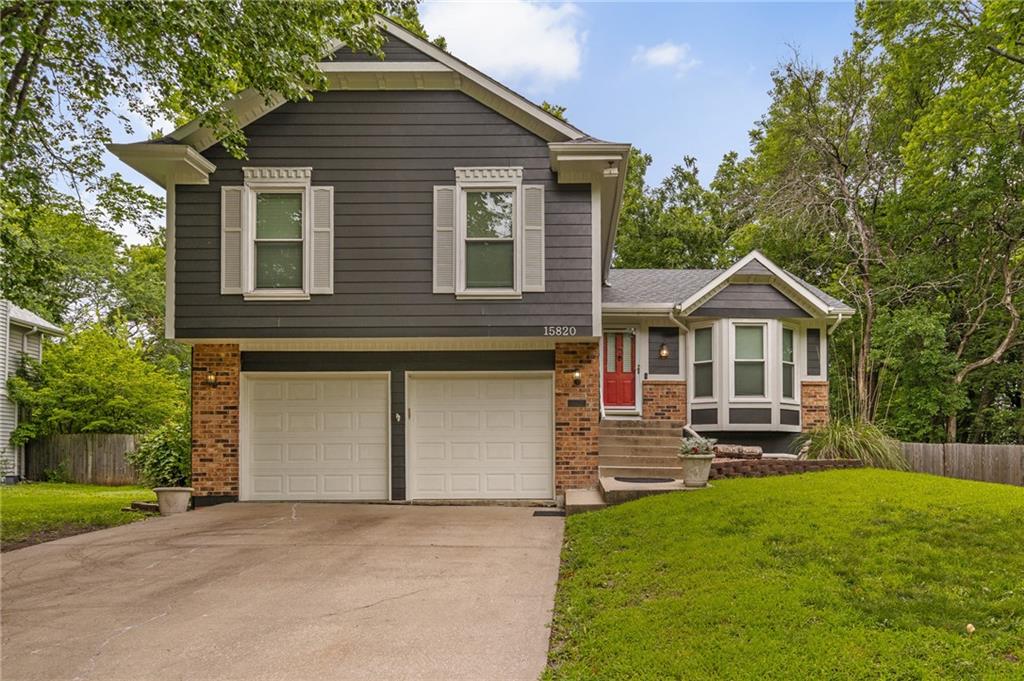 15820 W 123rd Street - Photo 1