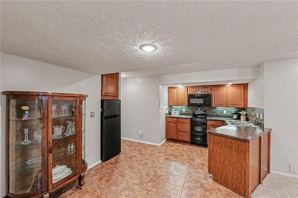 Thumbnail 33