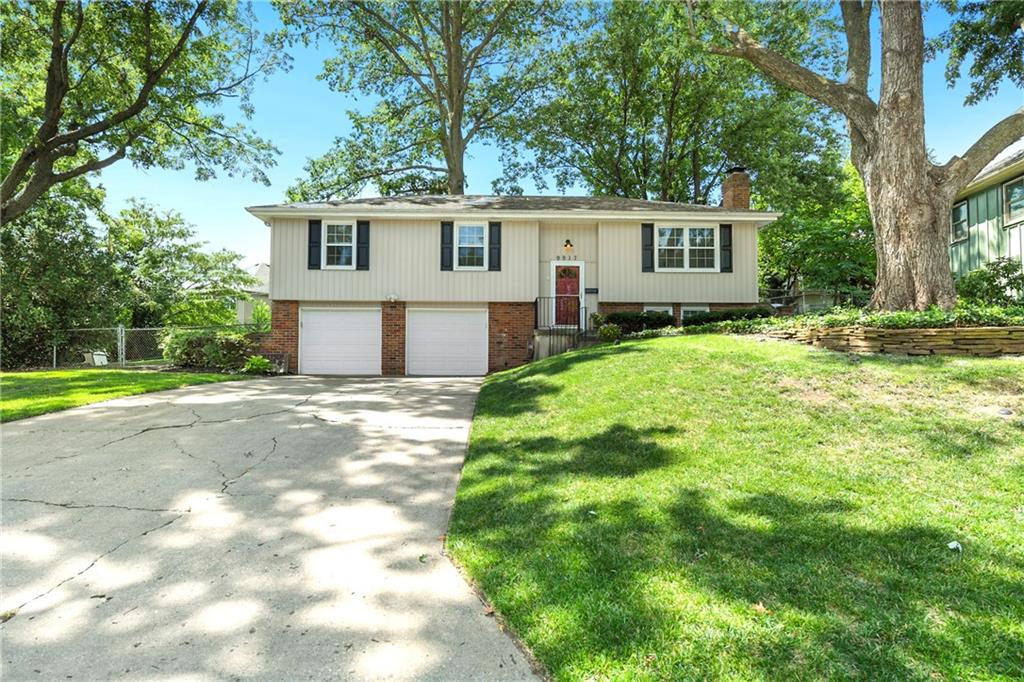 9917 W 65th Place