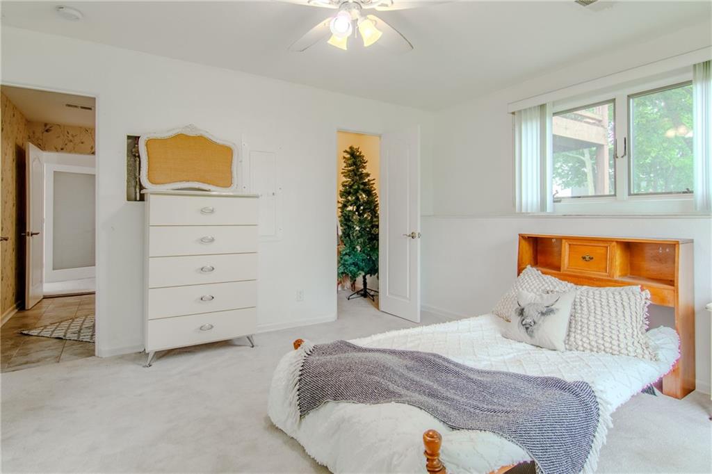 Thumbnail 39