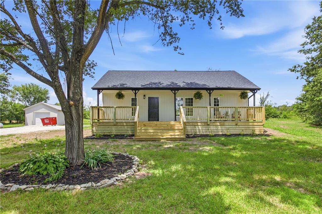 36 SW 1421st Road - Photo 1