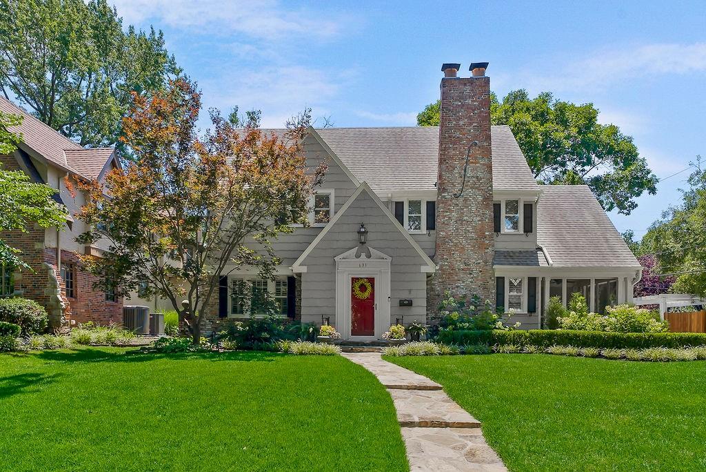 631 W 66th Terrace - Photo 1