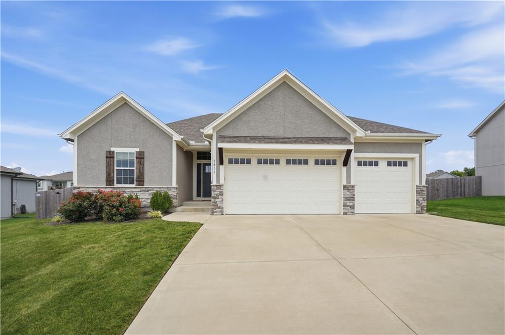 1811 Winchester Drive - Photo 1