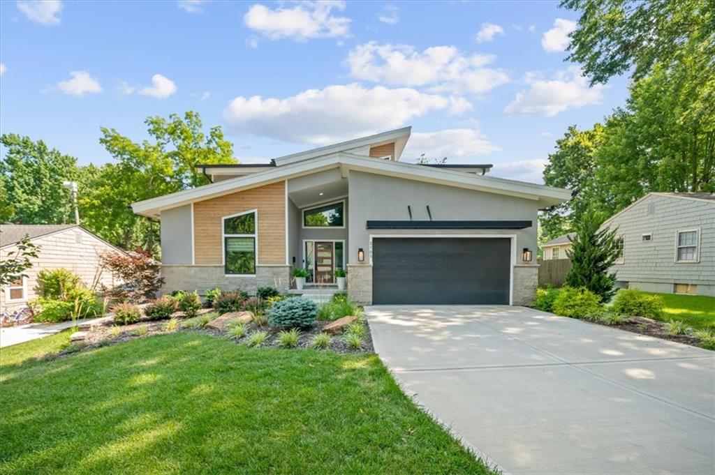2705 W 74th Street - Photo 1