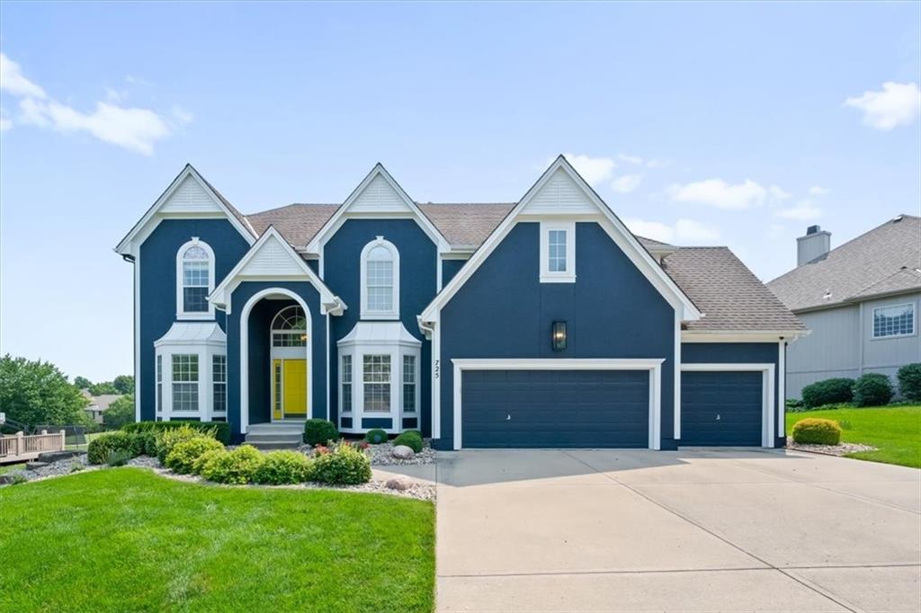 725 SW Winterwalk Lane - Photo 1