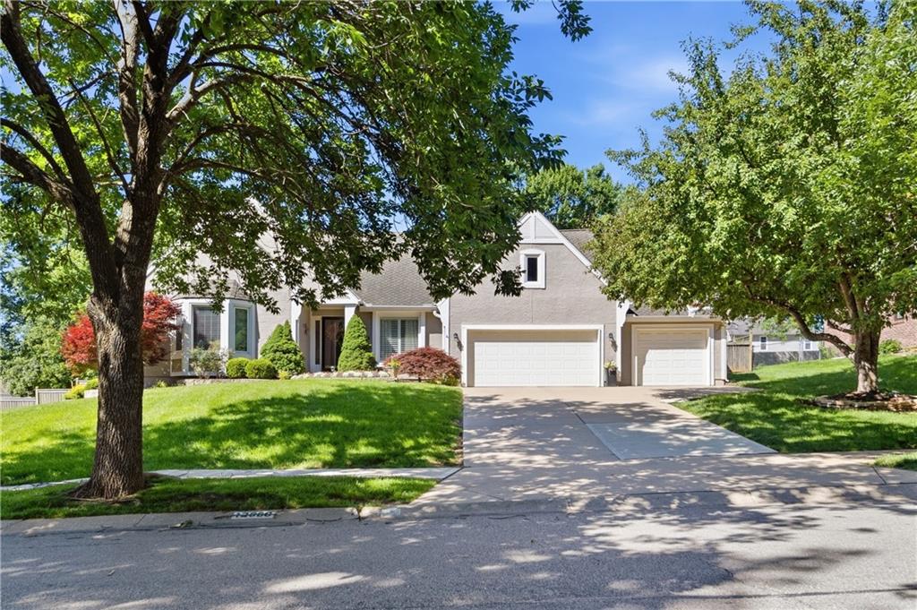 12008 Summit Street - Photo 1