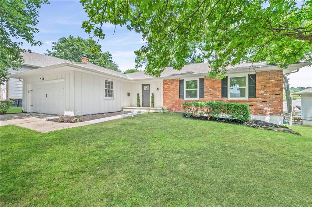 10443 College Avenue - Photo 1
