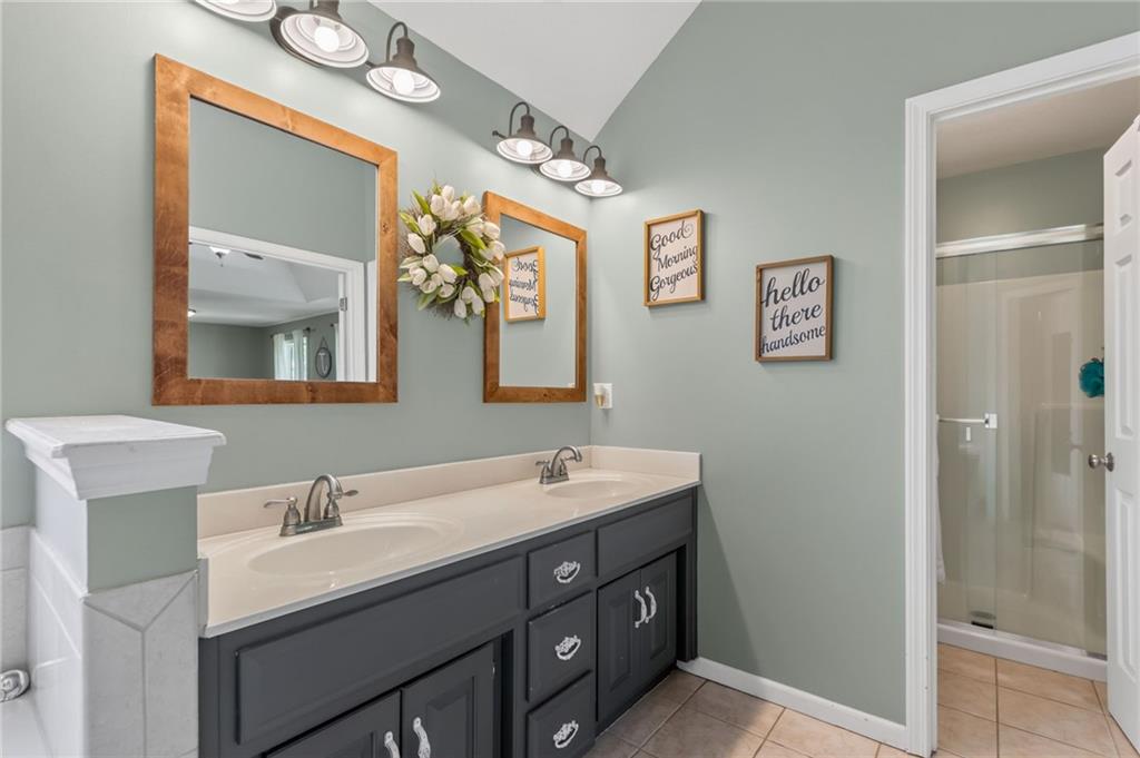 Thumbnail 33