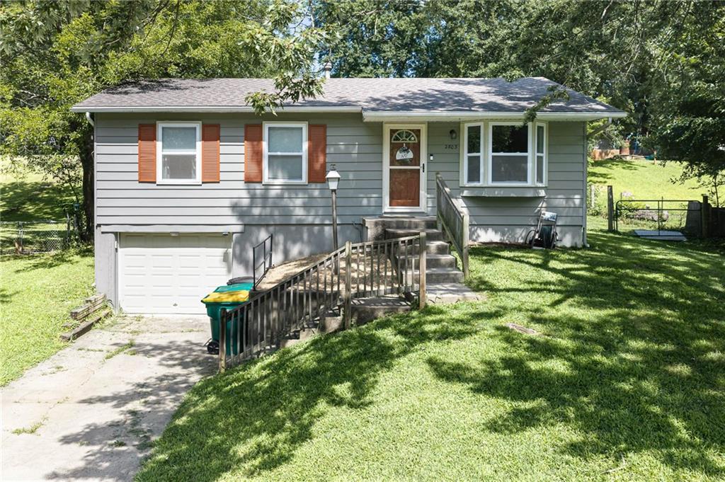 2803 N 109 Street - Photo 1
