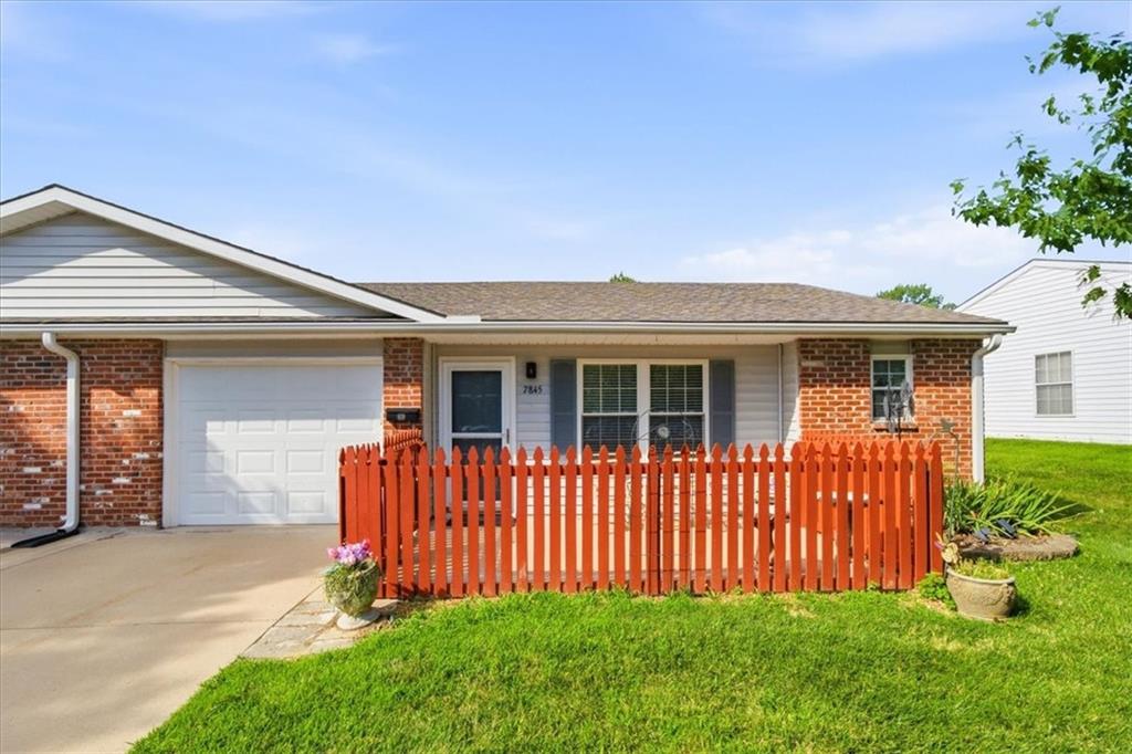 7845 Freeman Avenue - Photo 1