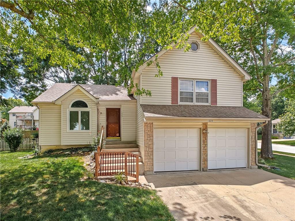 1225 E 125th Street - Photo 1