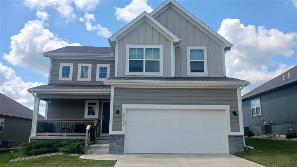 2113 SW Rutherford Drive - Photo 1