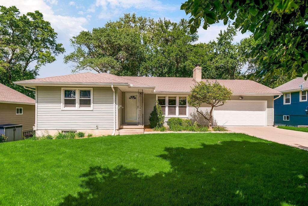 7834 Windsor Street - Photo 1