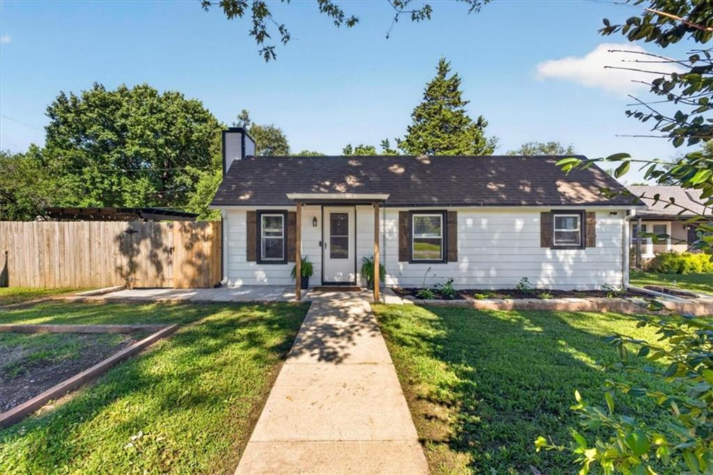 508 S Elm Street - Photo 1