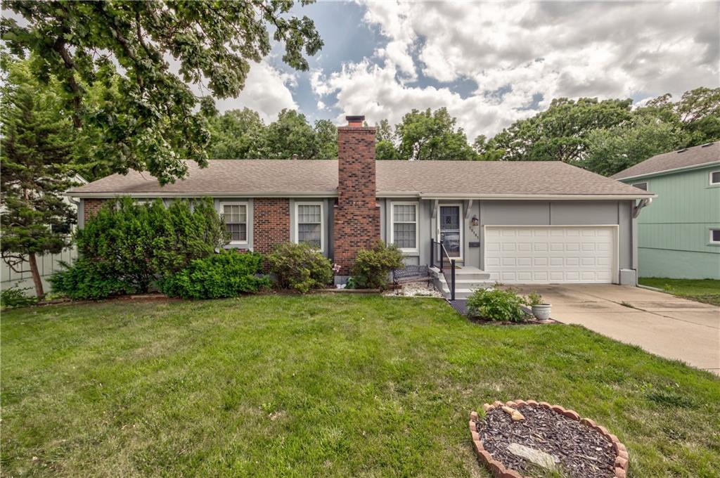 10101 W 67 Street - Photo 1