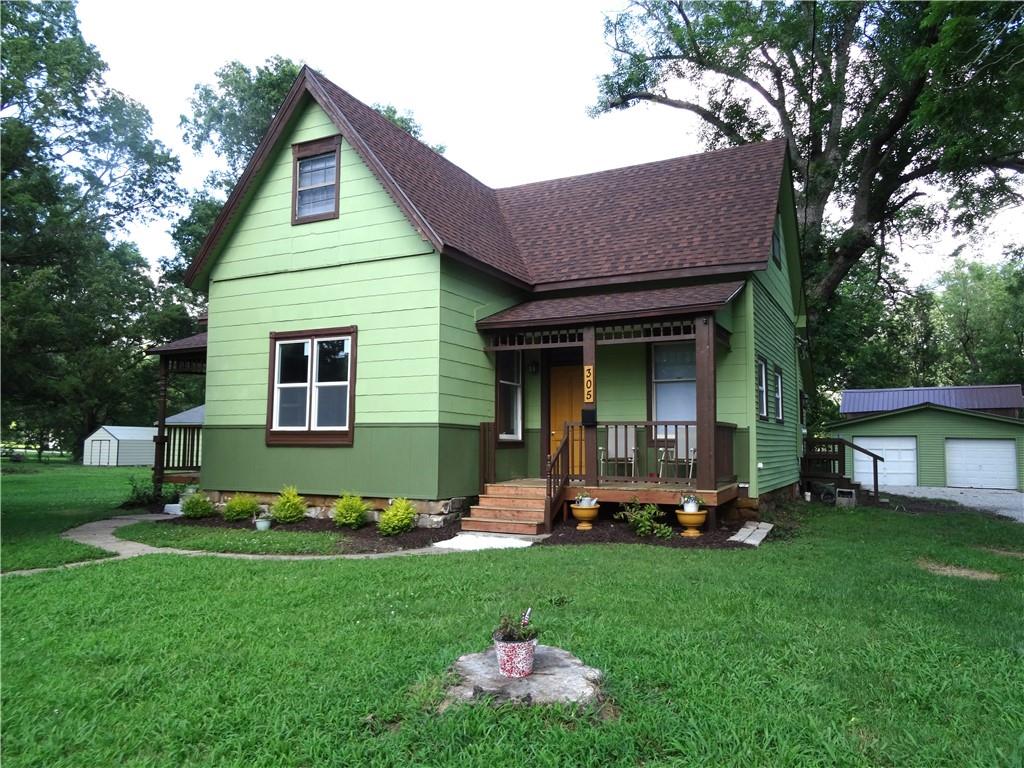 305 S Mechanic Street - Photo 1
