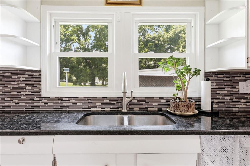 Thumbnail 21