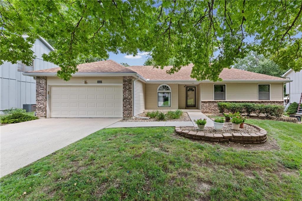 8639 Greenway Lane
