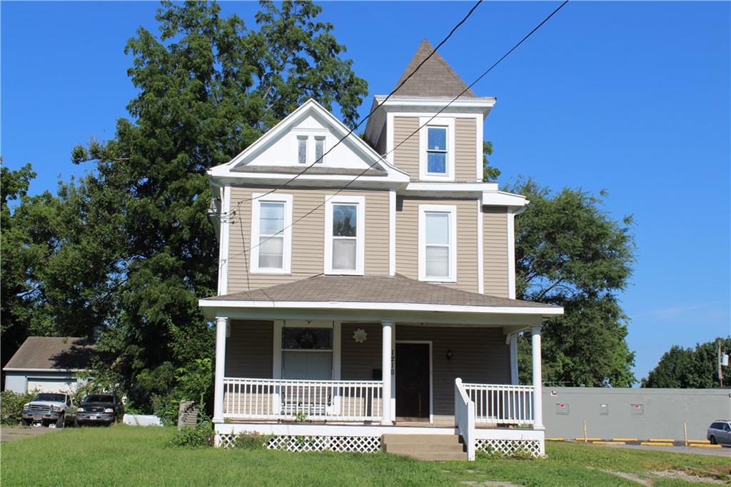 1216 S Main Street - Photo 1