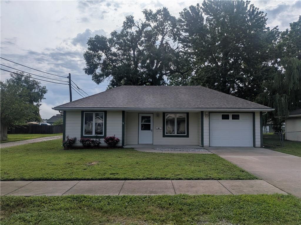 306 S 4th Street - Photo 1