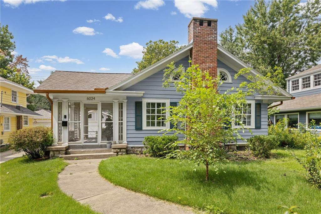 6024 OAK Street - Photo 1