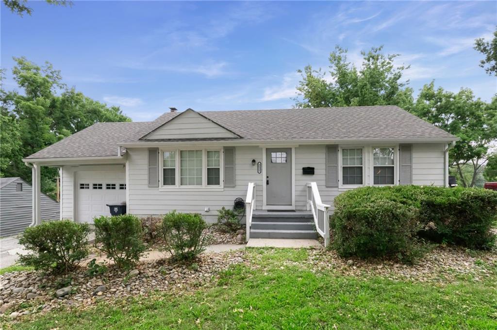 3121 NE 56th Street - Photo 1