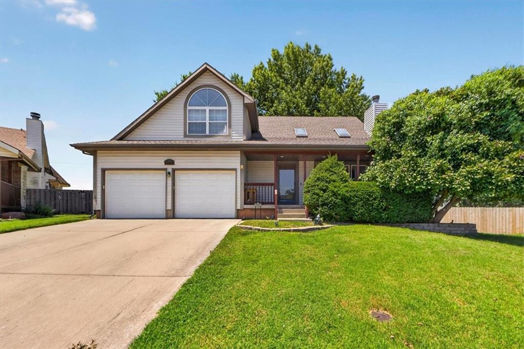 16404 GUDGELL Court - Photo 1