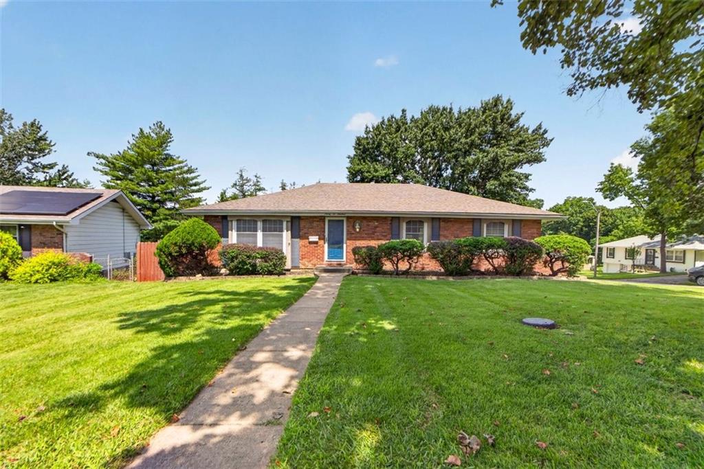9200 Wyandotte Street - Photo 1