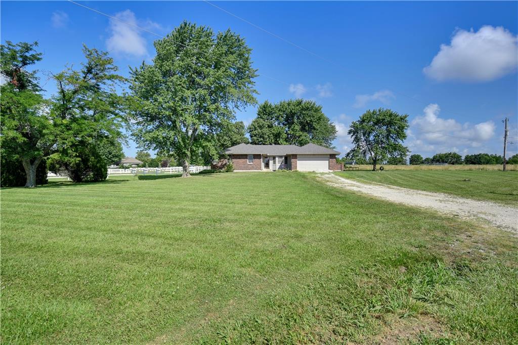 22284 Rosewood Street - Photo 1