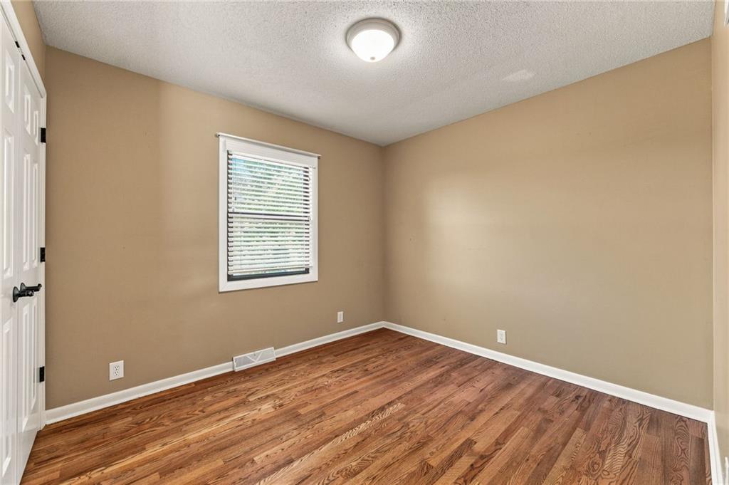 Thumbnail 13