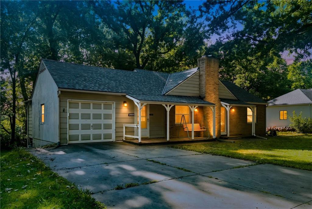5025 NE Tarkio Street - Photo 1