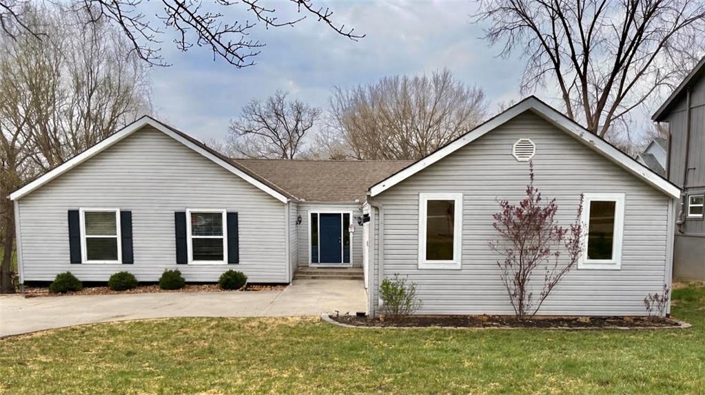 7400 N Granby Avenue - Photo 1