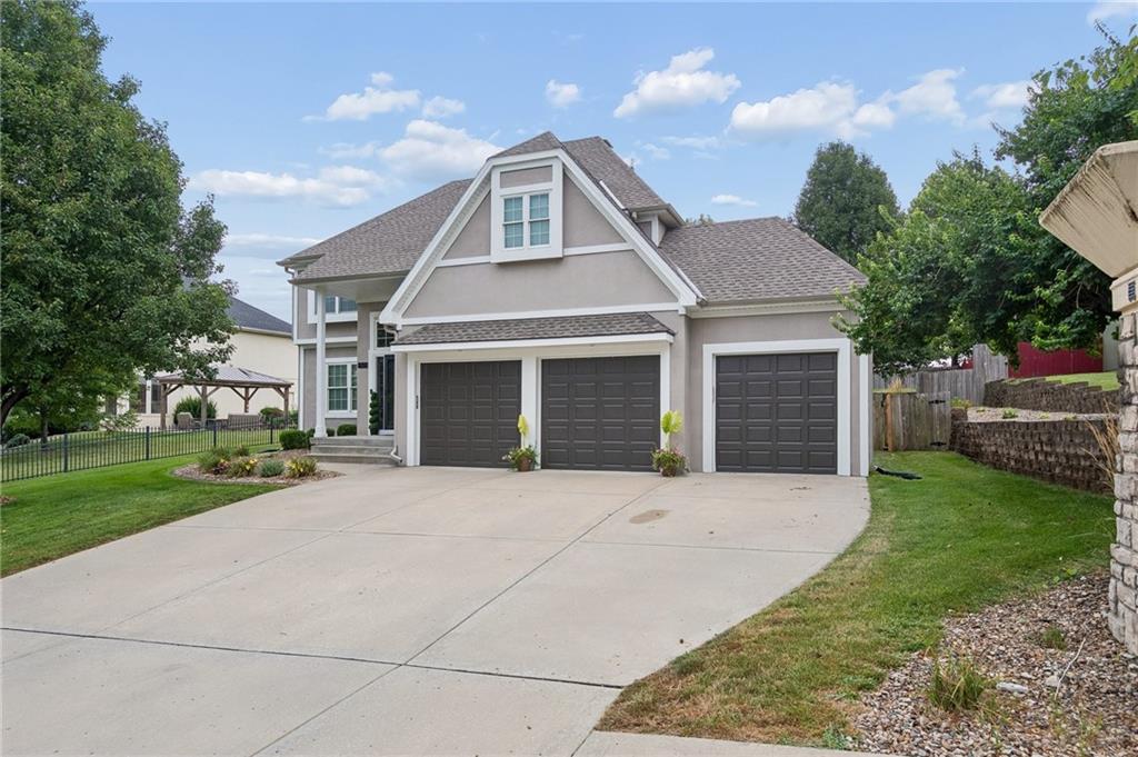 6923 N Colorado Avenue - Photo 1
