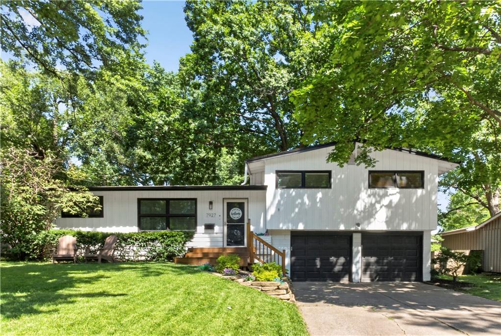 7927 Windsor Street - Photo 1