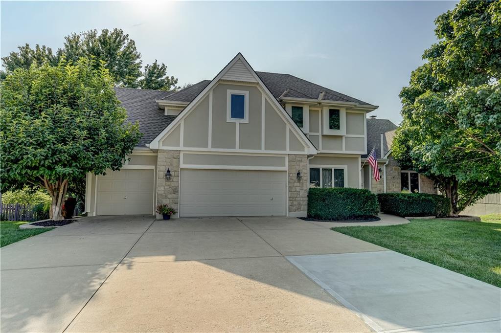 512 Canterbury Lane - Photo 1