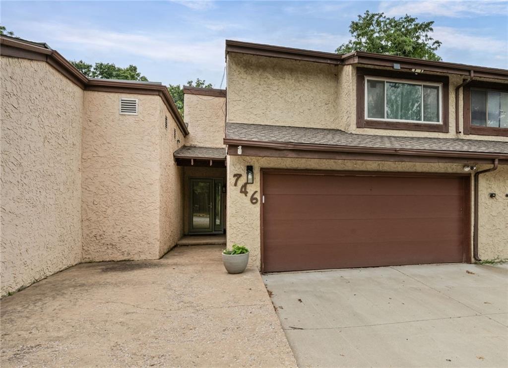 746 N 75th Terrace - Photo 1