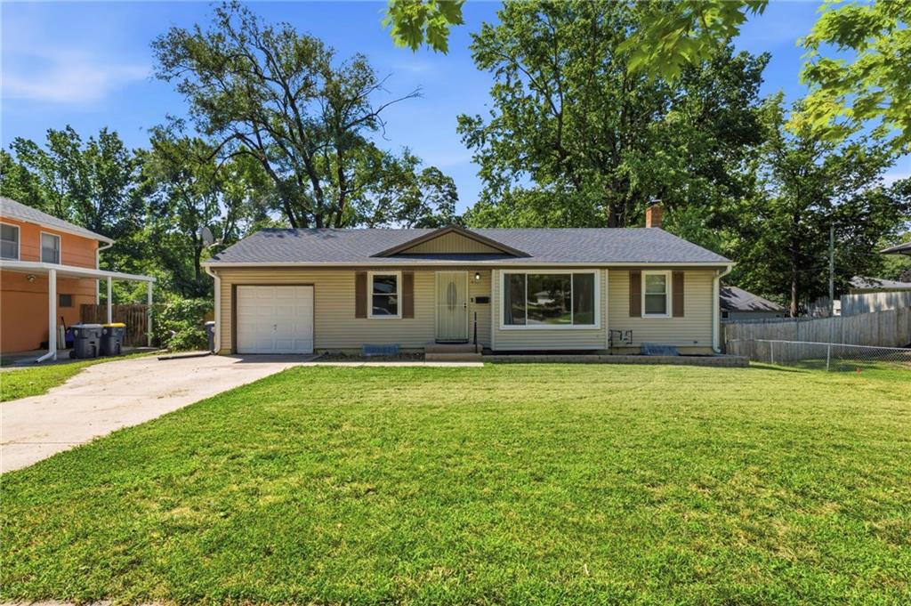 6301 E 101st Street - Photo 1