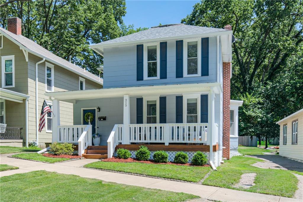 215 Pine Street - Photo 1