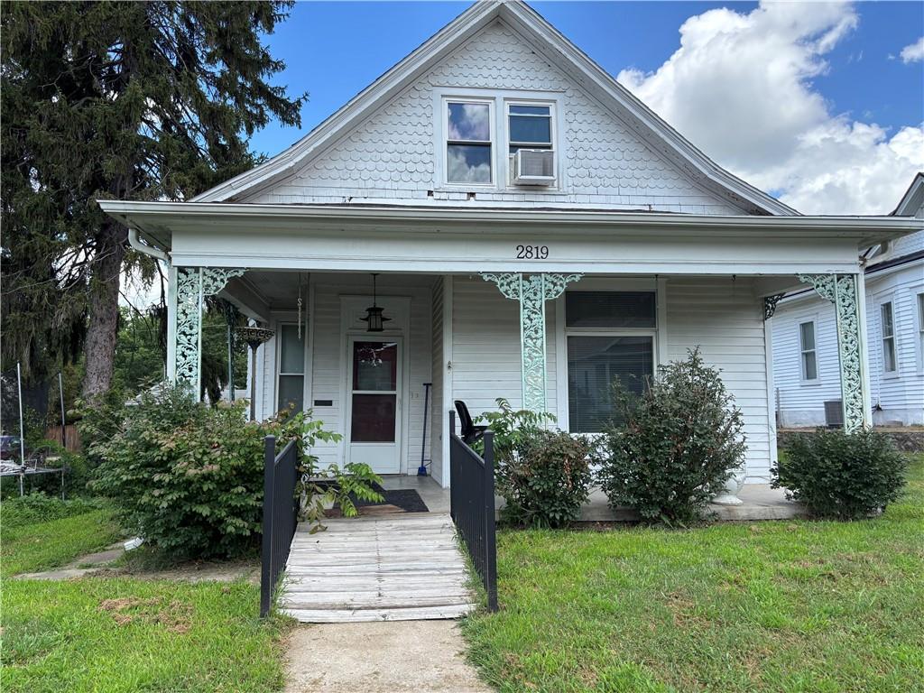 2819 Felix Street - Photo 1