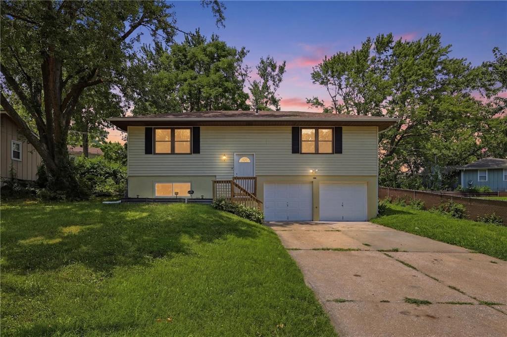 1822 N Grove Drive - Photo 1
